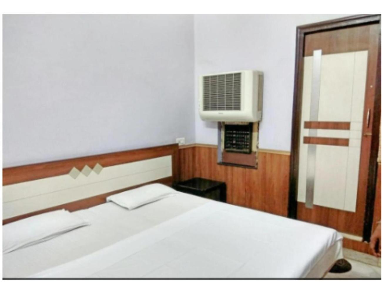 Hotel Basera Guest House, סהרנפור מראה חיצוני תמונה